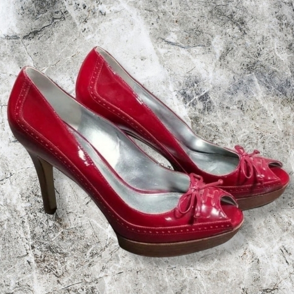 Marc Fisher Peep Toe Platform Pumps Size 8.5M Red Leather Uppers - Picture 1 of 8